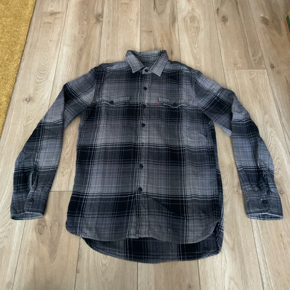 Levi’s flannel